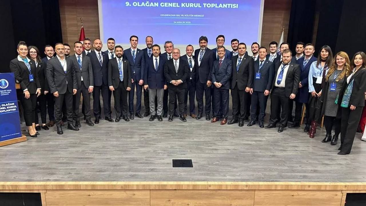 Eskişehir Genç İş İnsanları Derneği’nde tek listeyle Batuhan Eldem seçildi