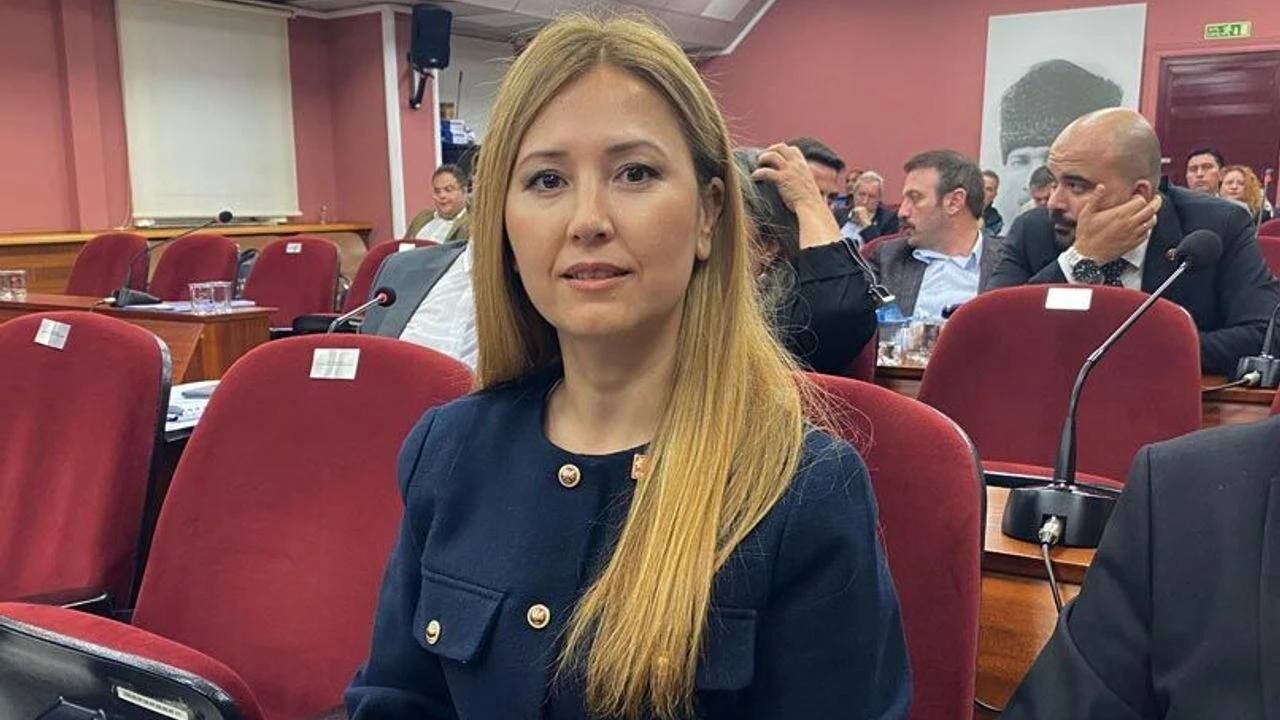 Sibel Yeşildal’dan mecliste tarihi çıkış; "Laiklik kırmızı çizgimizdir"
