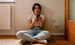 Gençler arasında hızla yayılıyor; Akıllı telefonlar sandığınız kadar masum olmayabilir