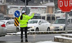 Eskişehir trafiğinde sıkı denetim; 270 araç trafikten men edildi