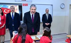 Dr. Erdinç Yılmaz’dan Eskişehir’de dikkat çeken bayrak mesajı