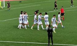 Eskişehir Anadolu SF evinde nefes aldı: İzmir Çoruhlu’yu 3 golle geçtiler