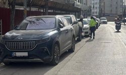 Eskişehir'de hatalı park edenlere ceza kesildi