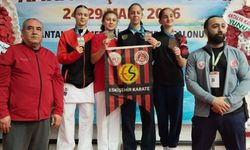 Eskişehirli karateciler Türkiye Şampiyonası'ndan madalyayla döndü