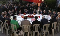 Eskişehirspor camiası iftarda buluştu; Protokol ve taraftarlar aynı masada yer aldı