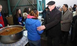 Gündoğdu sakinleri iftarda buluştu; Kazım Kurt beklenen müjdeyi verdi