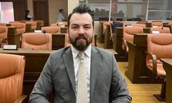 Tepebaşı'nda "logo" tartışması büyüyor; Meclis üyesinden suç duyurusu çağrısı geldi