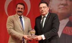 CHP Genel Başkan Yardımcısı Yankı Bağcıoğlu Eskişehir'deydi