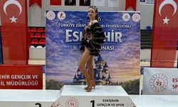 Eskişehir'de Alya Oturanel’den dans pistinde başarı; 3 dalda da şampiyon