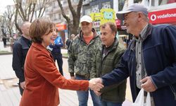 Eskişehir’de Ayşe Ünlüce Hamamyolu’nda vatandaşlarla buluştu