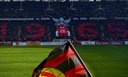 Eskişehirspor tribünlerinden görsel şölen; Altes’in koreografisi tam not aldı