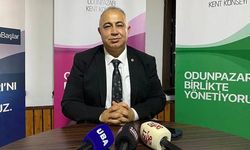 İsmail Kumru: "Eski devlet hastanesi alanı kamu yararına korunmalı"