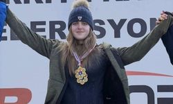 Mira Tunca İtalya’da pistin tozunu attırdı; Eskişehir gurur duyuyor