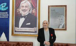 Müjdat Gezen adının verildiği Eskişehir’deki sahneyi ziyaret etti