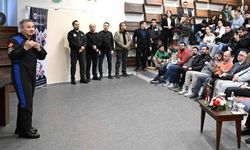 Türkiye'nin ilk astronotu Eskişehirli öğrencilerle bir araya geldi