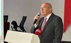 Utku Çakırözer: “Anadolu basını yaşamalı, gazetecilik özgür olmalı”