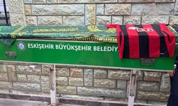 Eskişehirspor’un efsane ismi Nihat Atacan son yolculuğuna uğurlandı