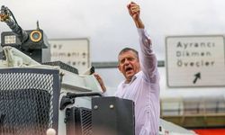 Özgür Özel’den dikkat çeken çıkış: “Parti fiilen kapanmıştır”