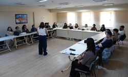 Tepebaşı Belediyesi’nden gençlere flört şiddeti farkındalık atölyesi