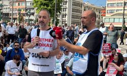 Eskişehir'den öğretmenlere destek: "Haklı mücadelelerinin yanındayız"