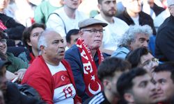 Kazım Kurt'tan milli takıma destek mesajı: "Bu yol daha bitmedi"