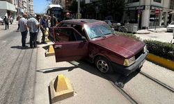 Eskişehir'de tramvay hattında kaza: Seferler aksadı