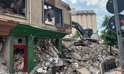 Eskişehir'in en işlek caddesinde dikkat çeken yıkım