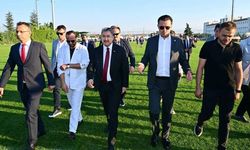 Eskişehirspor'a tam destek: Vali Erdinç Yılmaz ve Nebi Hatipoğlu tesislerde