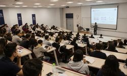 Üniversiteye dönüşü sağlayacak teklif komisyonda kabul edildi