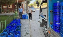 Eskişehir’de su desteği sürüyor: Muhtarlara yüzlerce su teslim edildi