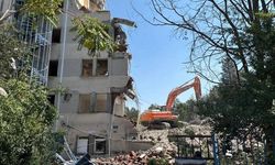 Eskişehir'de yıllardır kullanılan bina yıkılıyor; Yerine ne yapılacağı belli oldu