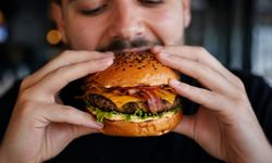 Türkiye'de hamburger fiyatları dünya ortalamasını aştı
