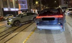 Eskişehir’de tramvay ulaşımında kaza engeli; O hatta acil durum otobüsleri devrede
