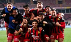 Eskişehirspor konuk ettiği Balıkesirspor'a gol yağdırdı