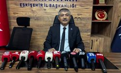 Anahtar Parti Genel Başkan Yardımcısı Hayati Çetin Eskişehir'de konuştu: "Biz konuşan değil, dinleyen bir partiyiz”