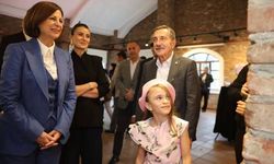 Eskişehir’de 8 yaşındaki Aden’in sanat yolculuğu; İlk kişisel sergisini açtı