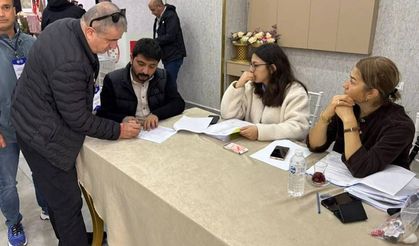 Eğitim-Bir-Sen Eskişehir 2 Nolu Şube’de Ertuğrul Baki yeniden başkan seçildi