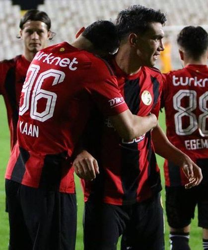 Eskişehirspor zorlu deplasmanda kazanmayı başardı