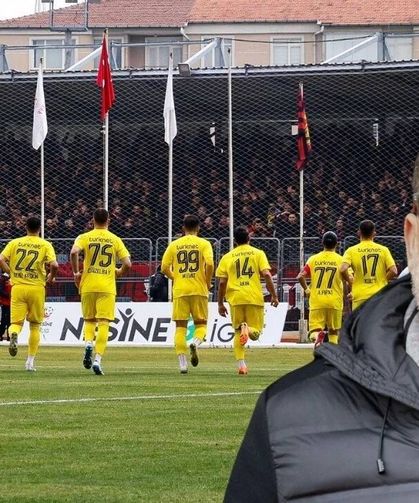 Hakan Şapcı: "Çarşamba günü tüm Eskişehirspor sevdalılarını stada bekliyorum"