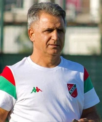 Karşıyaka Teknik Direktörü Burhanettin Basatemür: "Genç oyuncular böyle hatalar yapabilir"