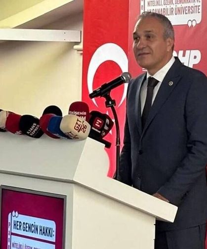 Suat Özçağdaş: "Okullardaki şiddet sadece güvenlik görevlisiyle çözülemez"