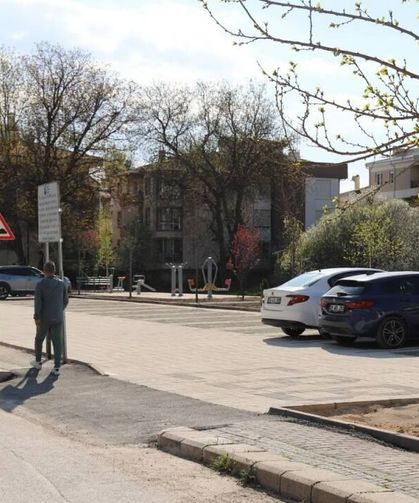 Eskişehir’in o mahallesine yeni açık otopark ve yaşam alanı açıldı