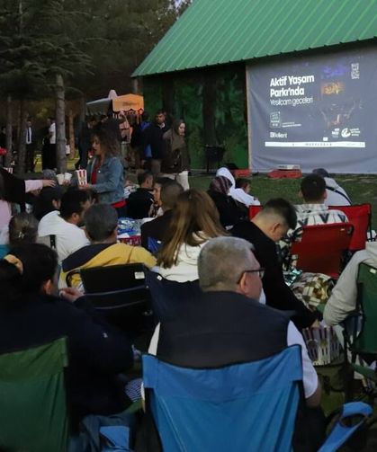 Eskişehir'de açık hava sinema gecelerine yoğun ilgi