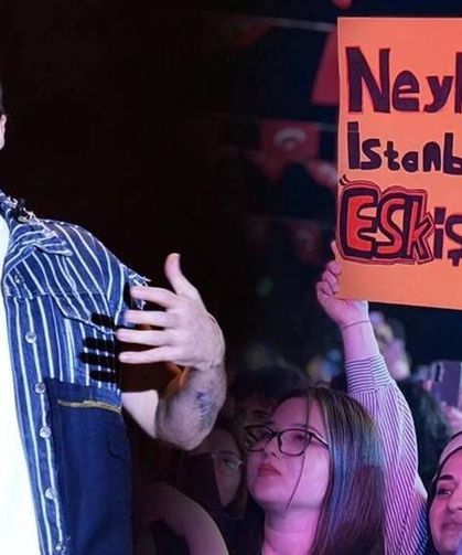 Murat Dalkılıç Eskişehir’de sahne aldı