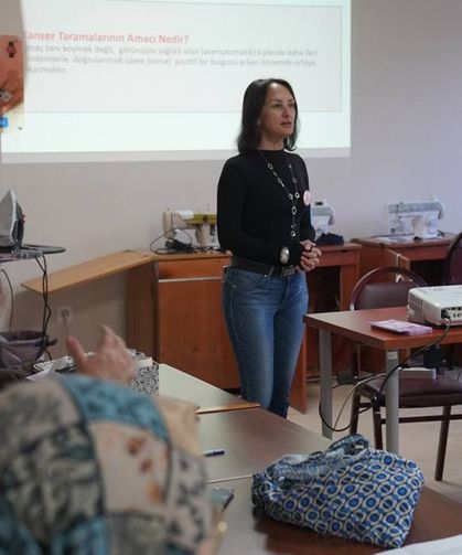 Eskişehir'de 26 kursiyere meme kanseri eğitimi verildi