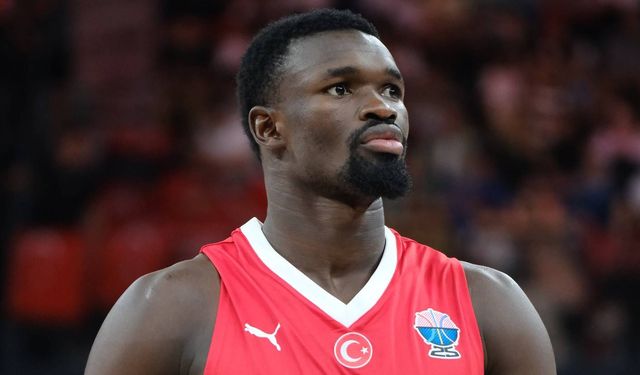 Basketbolcu Adem Bona kimdir, Nasıl Türk vatandaşı oldu?