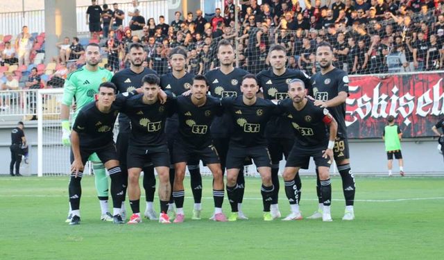 Eskişehirspor İzmir’de hayal kırıklığı yaşadı; İlk mağlubiyet geldi