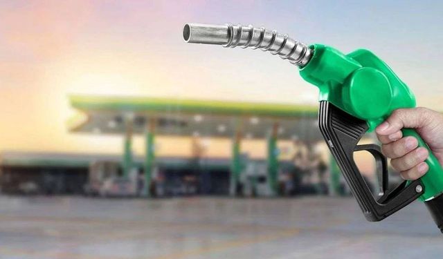 Döviz ve petrol fiyatlarındaki artış benzin fiyatlarını etkiledi