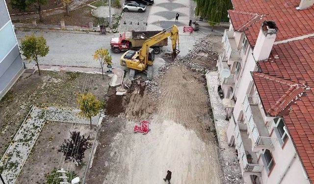 Emirdağ Belediye Başkanı Serkan Koyuncu'dan asfalt açıklaması