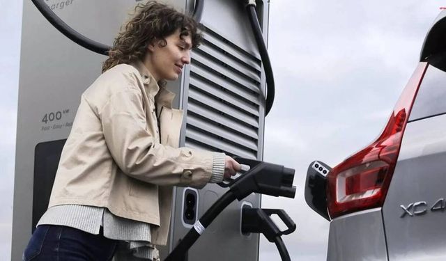 Bakan Kacır rakamı açıkladı: Türkiye'de elektrikli araçlarda dikkat çeken yükseliş